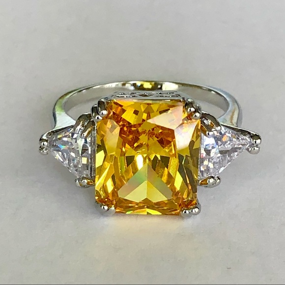 925 Stamped Sterling Silver Citrine Ring - Picture 2 of 11